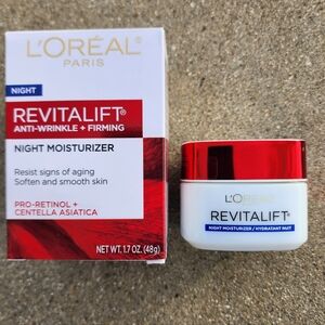 L'Oreal Revitalift Night Moisturizer Anti Aging Pro-Retinol BRAND NEW